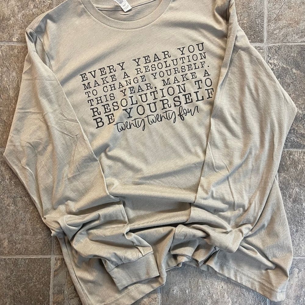 2024 Saying T-shirt‎